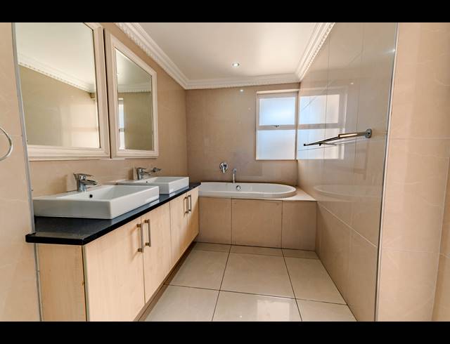 2 BEDROOM APARTMENT FOR SALE IN POINT WATERFRONT